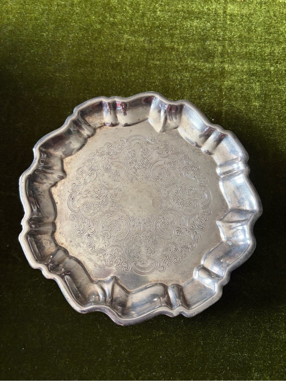 Scalloped Silver-Tone Decorative Serving Tray